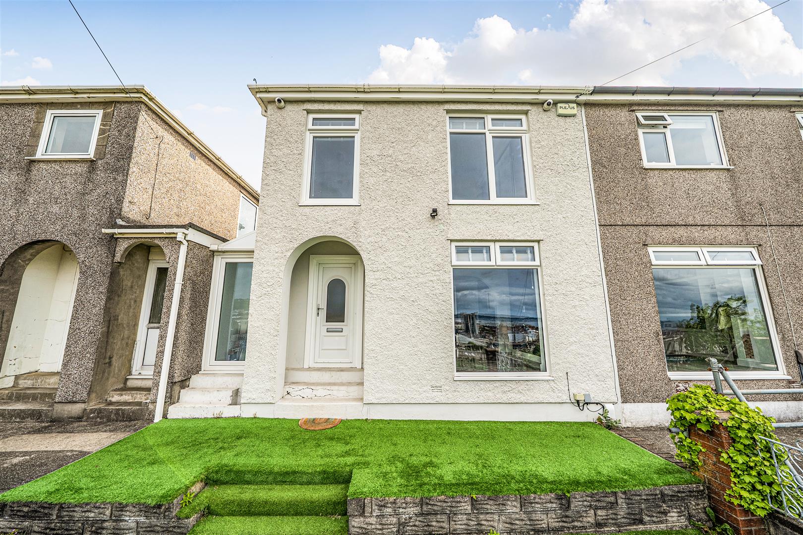 Beaumont Crescent, St. Thomas, Swansea, SA1 8DW
